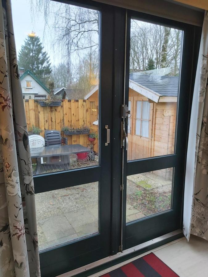 Comfortabel En Gezellig Familie Chalet Tot 6 Personen Op De Veluwe Bungalowpark De Kern พุทเทิน ภายนอก รูปภาพ