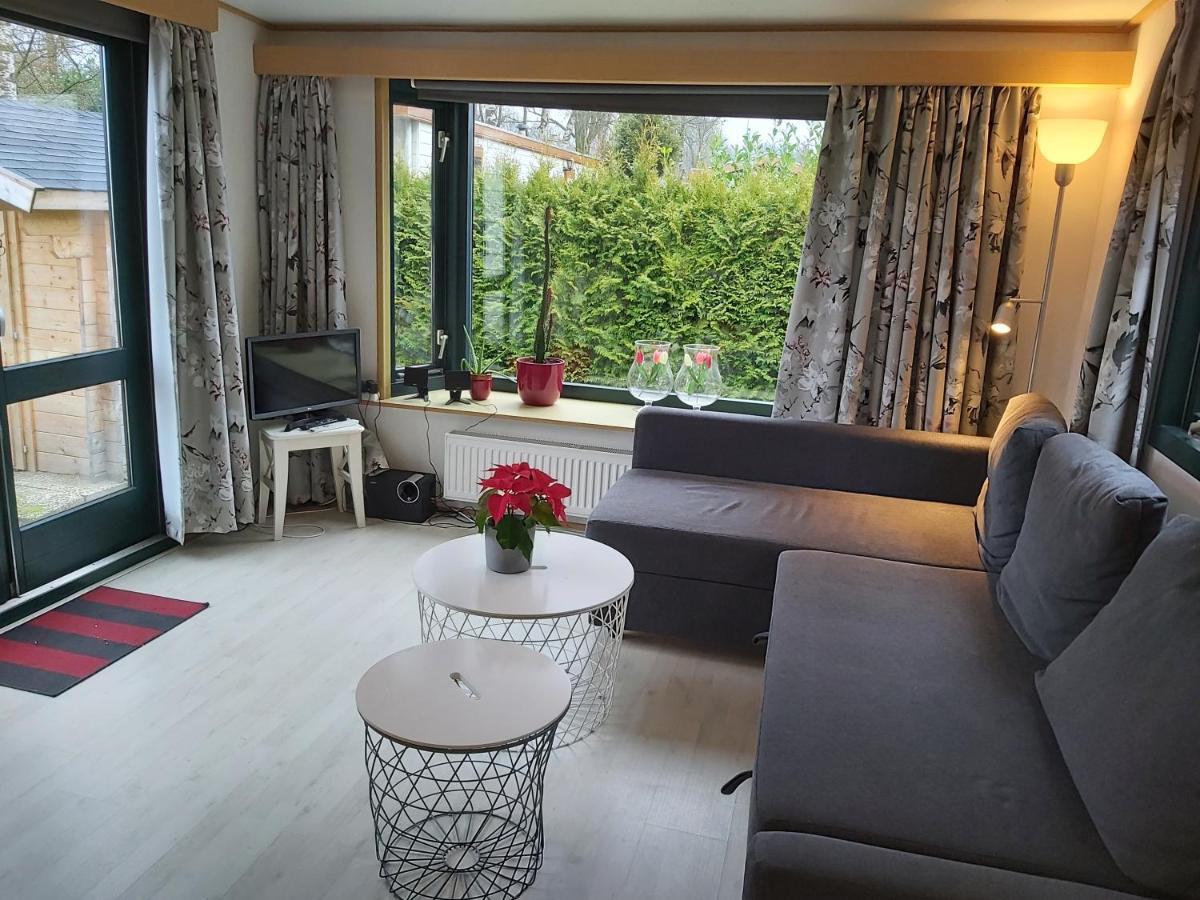 Comfortabel En Gezellig Familie Chalet Tot 6 Personen Op De Veluwe Bungalowpark De Kern พุทเทิน ภายนอก รูปภาพ