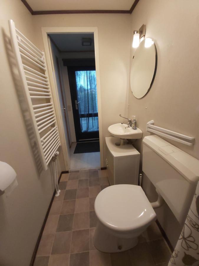 Comfortabel En Gezellig Familie Chalet Tot 6 Personen Op De Veluwe Bungalowpark De Kern พุทเทิน ภายนอก รูปภาพ