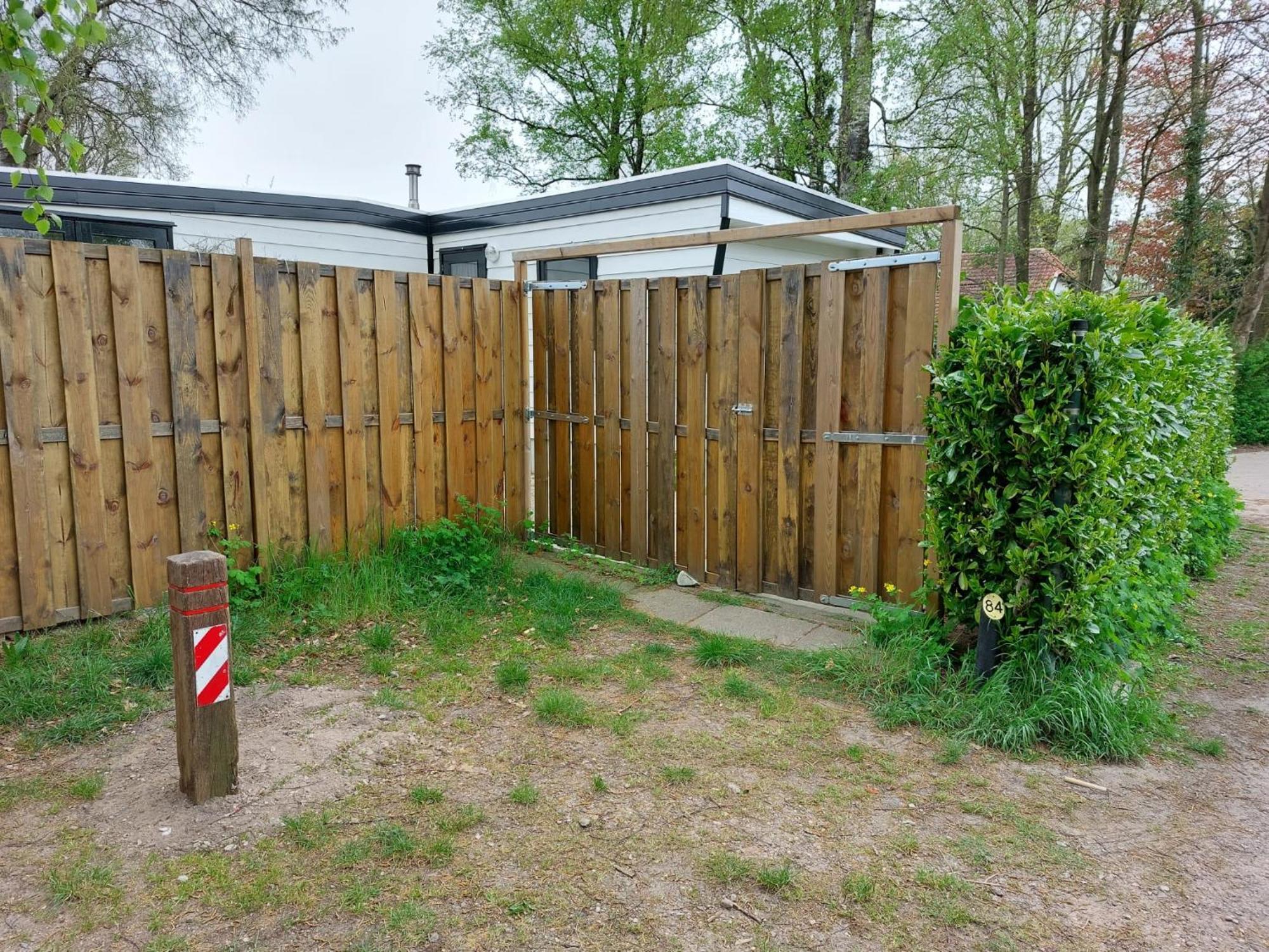 Comfortabel En Gezellig Familie Chalet Tot 6 Personen Op De Veluwe Bungalowpark De Kern พุทเทิน ภายนอก รูปภาพ